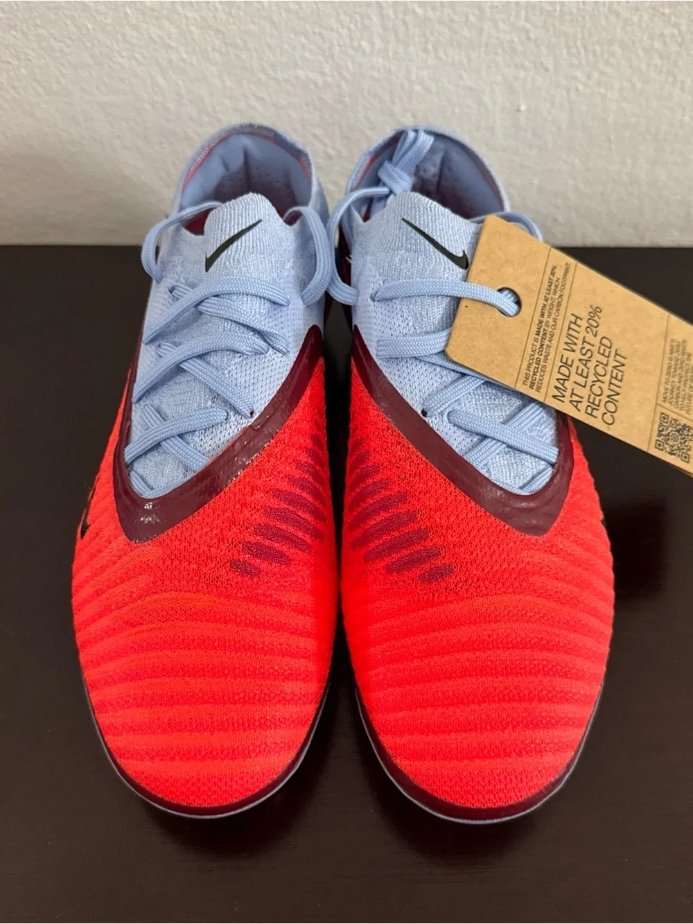 Nike vivid red